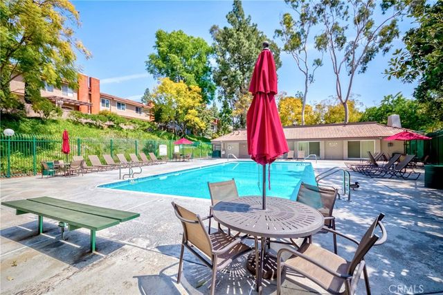 2405 Plaza De, Fullerton, CA 92833