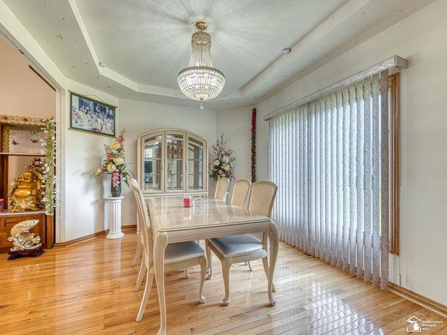 2960 E Country Lane, Monroe, MI 48162