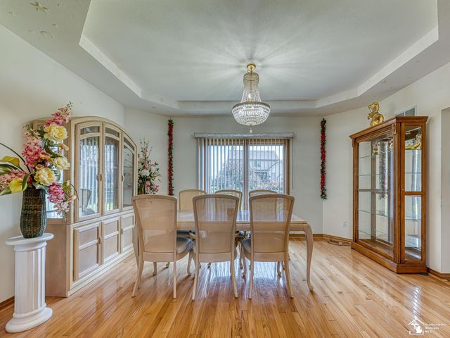 2960 E Country Lane, Monroe, MI 48162