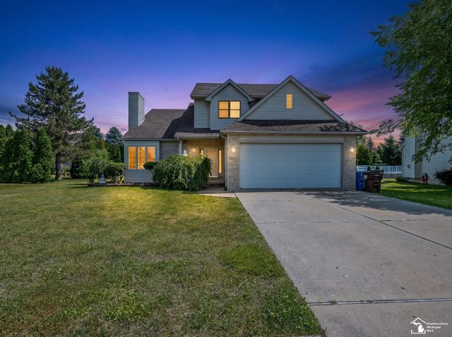 2960 E Country Lane, Monroe, MI 48162