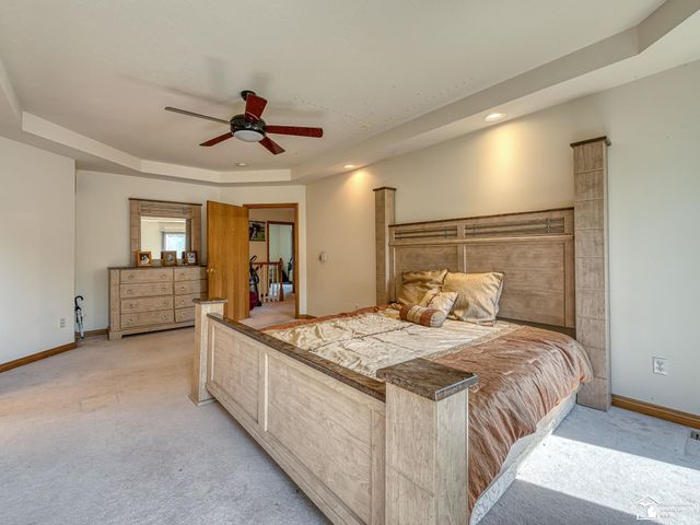 2960 E Country Lane, Monroe, MI 48162