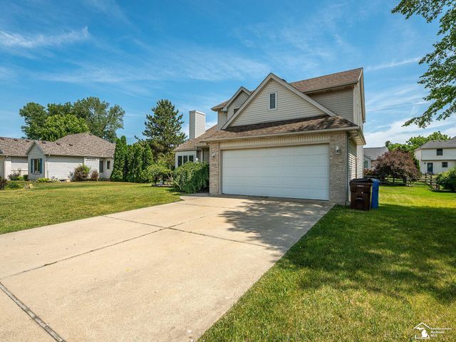 2960 E Country Lane, Monroe, MI 48162