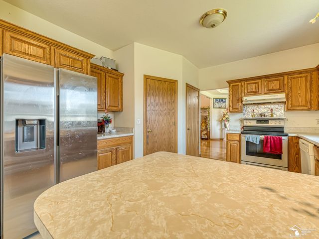 2960 E Country Lane, Monroe, MI 48162