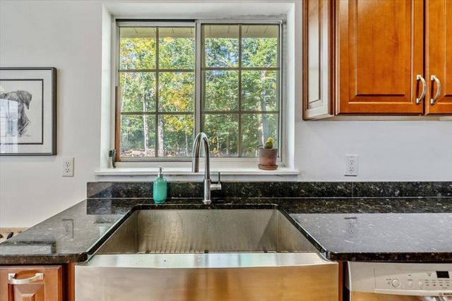 48 Starbird Rd Unit B, Jericho, VT 05465