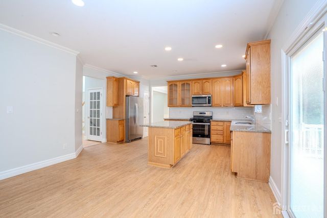 14 Bard Drive, Monroe, NJ 08831