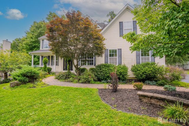 14 Bard Drive, Monroe, NJ 08831