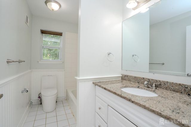 14 Bard Drive, Monroe, NJ 08831
