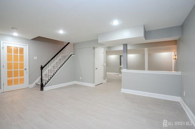 14 Bard Drive, Monroe, NJ 08831