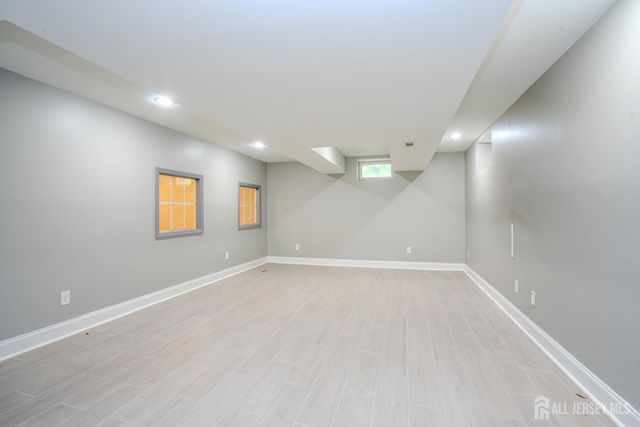 14 Bard Drive, Monroe, NJ 08831