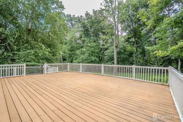 14 Bard Drive, Monroe, NJ 08831