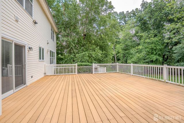 14 Bard Drive, Monroe, NJ 08831