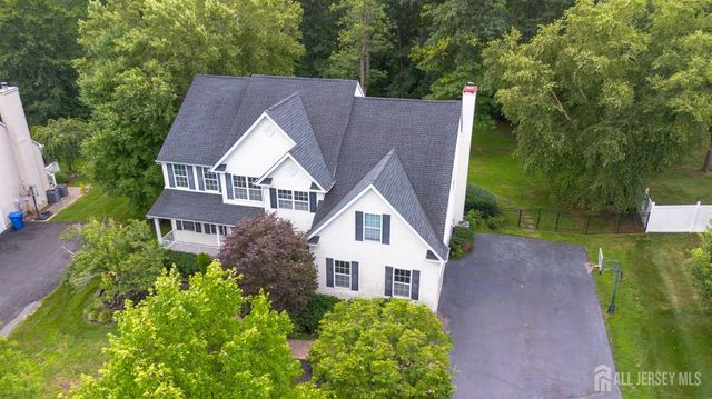 14 Bard Drive, Monroe, NJ 08831