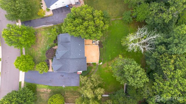 14 Bard Drive, Monroe, NJ 08831
