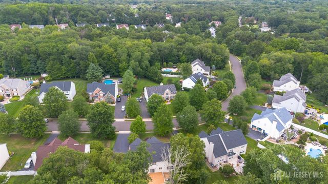 14 Bard Drive, Monroe, NJ 08831