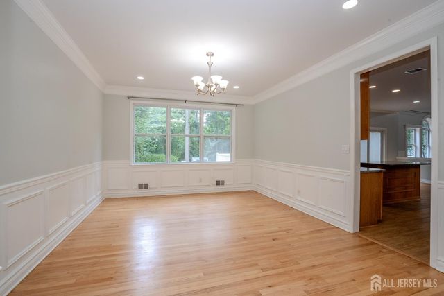 14 Bard Drive, Monroe, NJ 08831