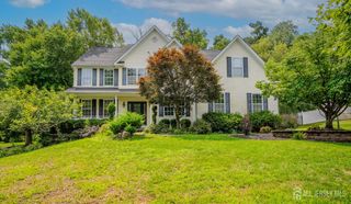 14 Bard Drive, Monroe, NJ 08831
