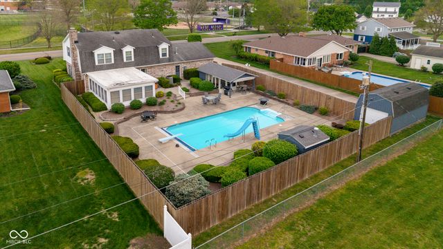 425 Lasher Drive, Seymour, IN 47274