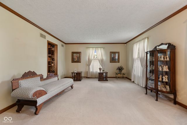 425 Lasher Drive, Seymour, IN 47274
