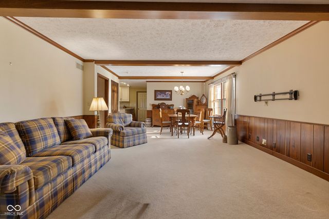 425 Lasher Drive, Seymour, IN 47274