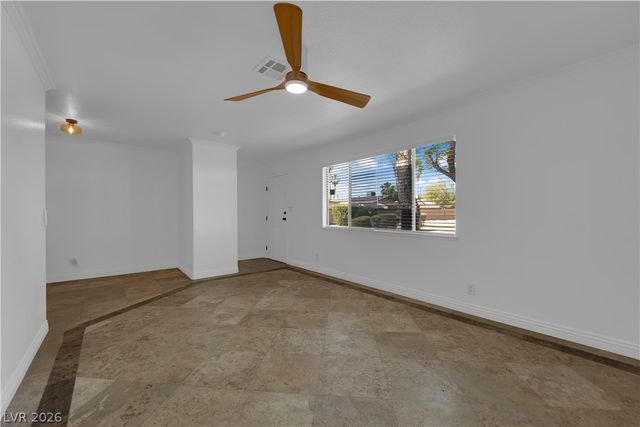 193 Greenbriar Townhouse Way, Las Vegas, NV 89121