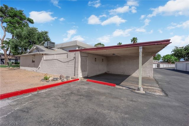 193 Greenbriar Townhouse Way, Las Vegas, NV 89121