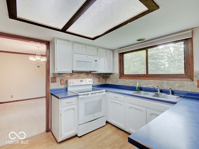 1560 Saylor Street, Zionsville, IN 46077