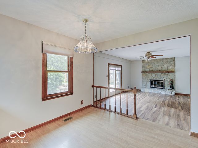 1560 Saylor Street, Zionsville, IN 46077