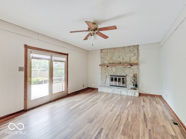 1560 Saylor Street, Zionsville, IN 46077