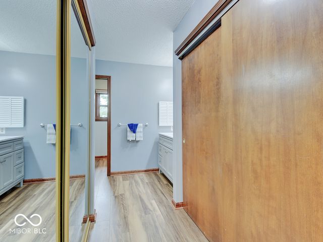 1560 Saylor Street, Zionsville, IN 46077