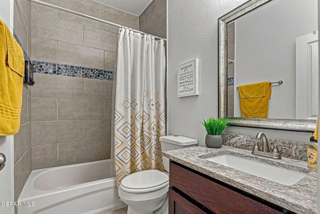 847 Magnolia Park Street, Santa Teresa, NM 88008