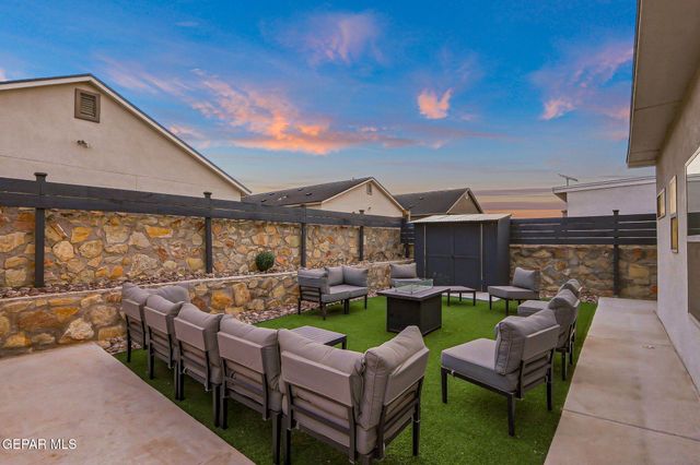 847 Magnolia Park Street, Santa Teresa, NM 88008