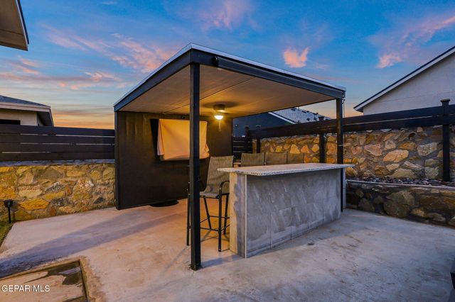 847 Magnolia Park Street, Santa Teresa, NM 88008