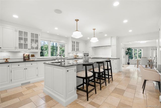 20 Oxford Road, Scarsdale, NY 10583