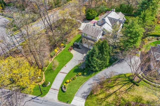 20 Oxford Road, Scarsdale, NY 10583
