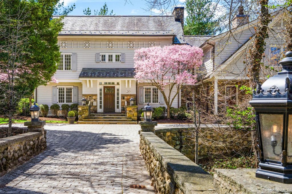 20 Oxford Road, Scarsdale, NY 10583