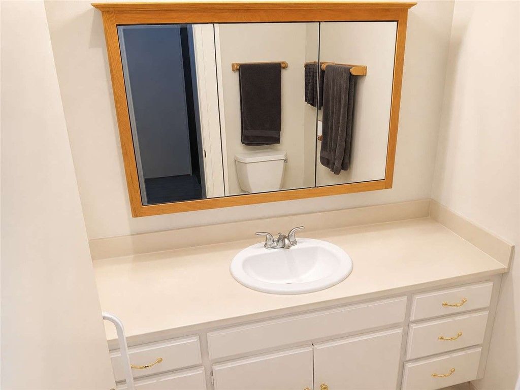 Image 9 of property listing at 6515 Marquette Street C, Moorpark, CA 93021