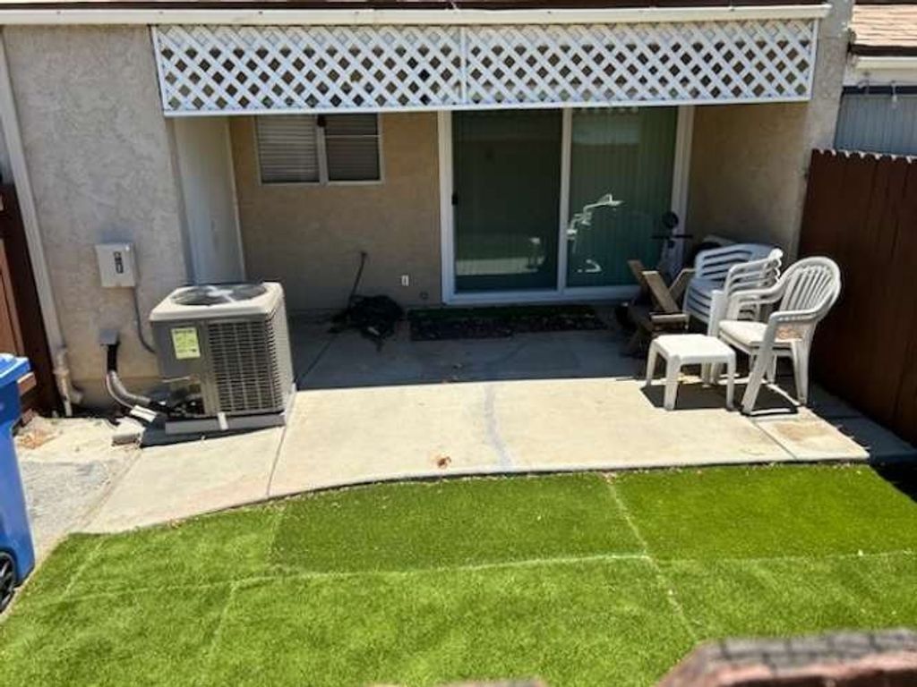 Image 16 of property listing at 6515 Marquette Street C, Moorpark, CA 93021