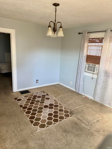 9118 W Canal Street, Yorktown, IN 47396