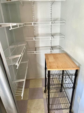 9118 W Canal Street, Yorktown, IN 47396