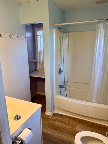 9118 W Canal Street, Yorktown, IN 47396