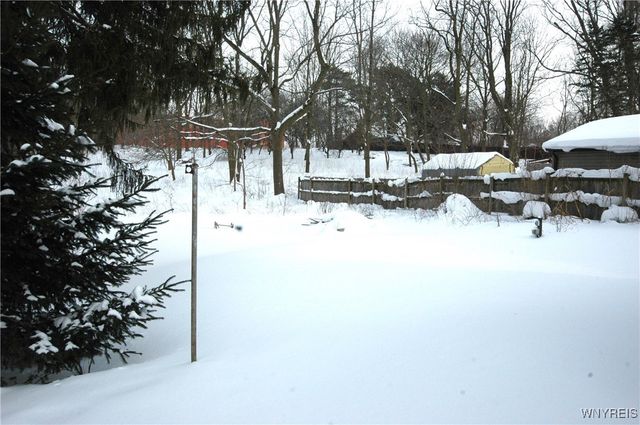 70 Church Street, Leroy, NY 14482