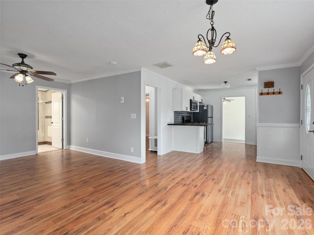 151 Meadow Street, Waynesville, NC 28786