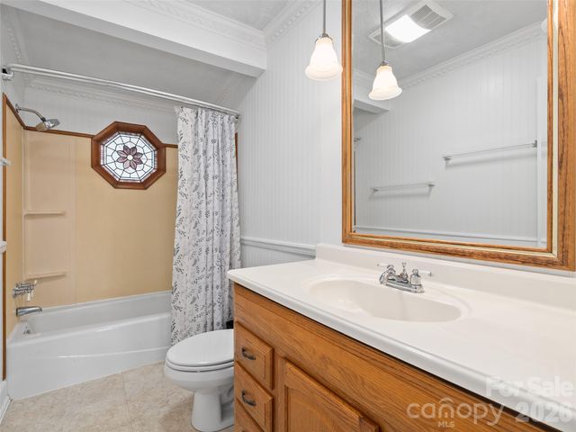 151 Meadow Street, Waynesville, NC 28786