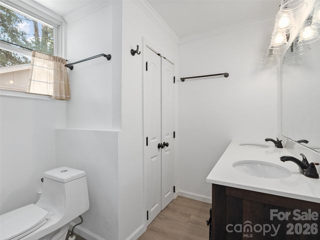 151 Meadow Street, Waynesville, NC 28786