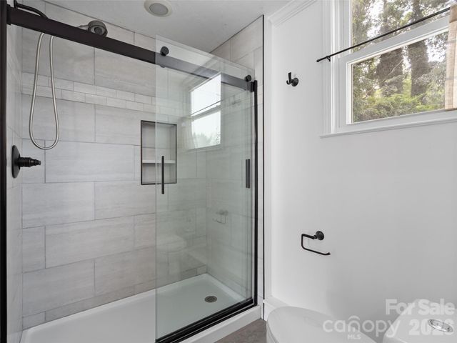 151 Meadow Street, Waynesville, NC 28786