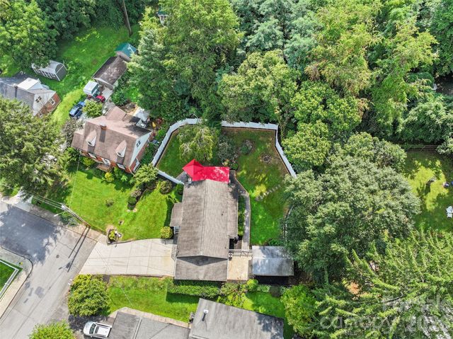 151 Meadow Street, Waynesville, NC 28786