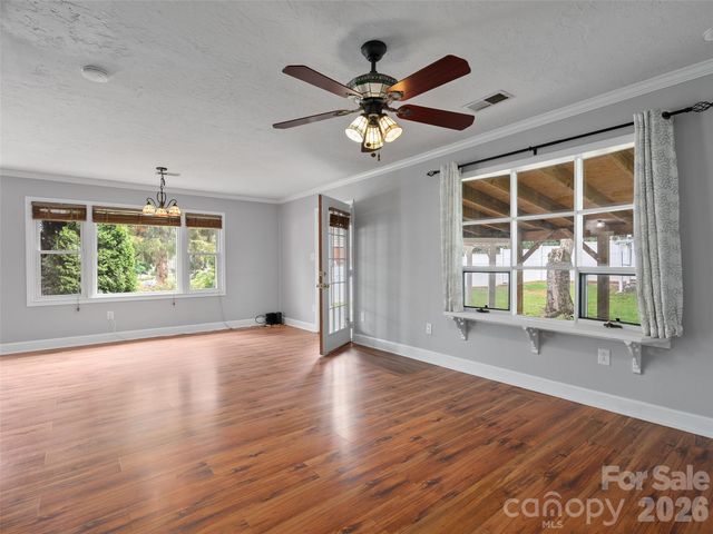 151 Meadow Street, Waynesville, NC 28786