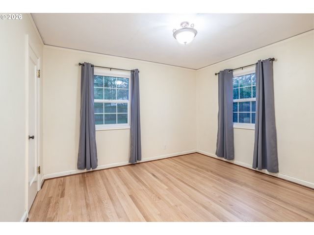 9436 Ne PRESCOTT St, Portland, OR 97220