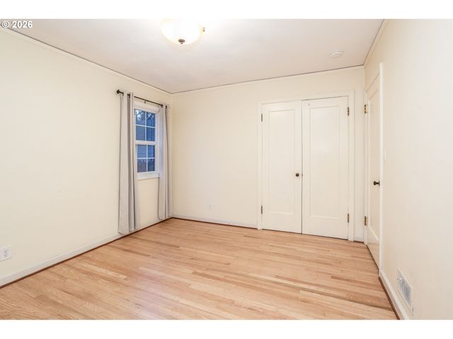 9436 Ne PRESCOTT St, Portland, OR 97220