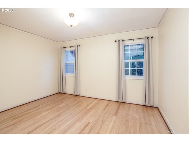 9436 Ne PRESCOTT St, Portland, OR 97220